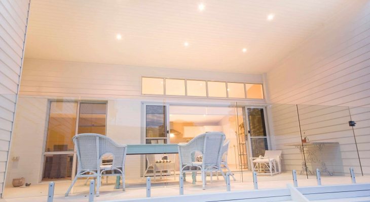 Modern White Deck with Glass Balustrading